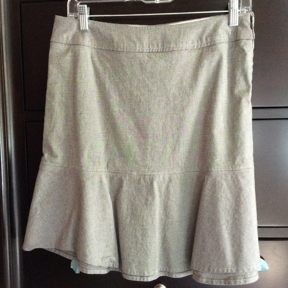 Gap Skirt - Picture 1 of 4